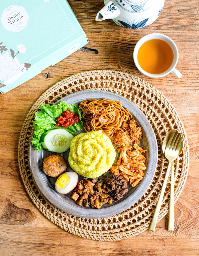 Nasi Kuning Nusantara box